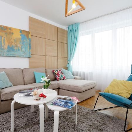 Lovely 2 Bedroom Apartment Near Old Town Букурещ Екстериор снимка